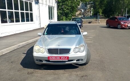Mercedes-Benz C-Класс, 2002 год, 550 000 рублей, 3 фотография