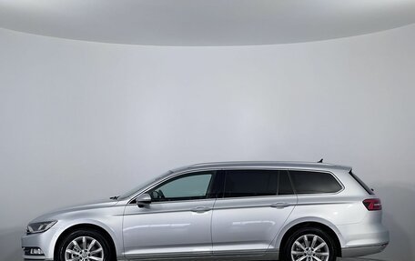 Volkswagen Passat B8 рестайлинг, 2016 год, 1 699 000 рублей, 8 фотография