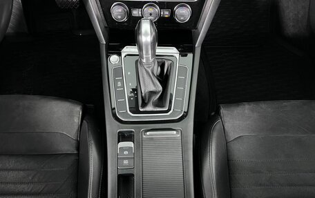 Volkswagen Passat B8 рестайлинг, 2016 год, 1 699 000 рублей, 16 фотография