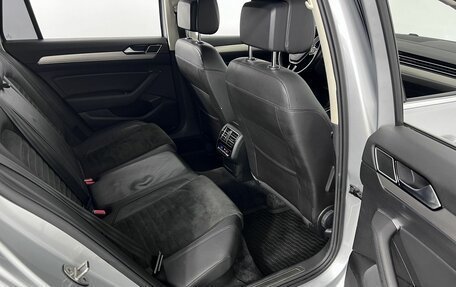 Volkswagen Passat B8 рестайлинг, 2016 год, 1 699 000 рублей, 11 фотография