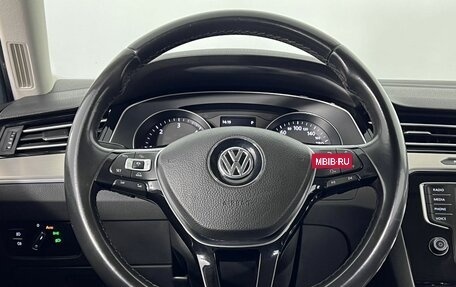 Volkswagen Passat B8 рестайлинг, 2016 год, 1 699 000 рублей, 17 фотография