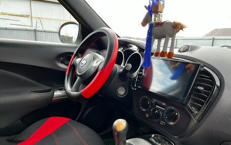 Nissan Juke II, 2013 год, 900 000 рублей, 5 фотография