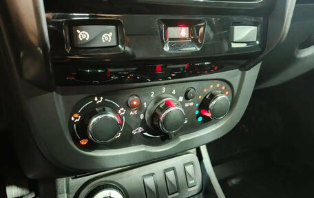 Renault Duster I рестайлинг, 2016 год, 1 025 000 рублей, 12 фотография