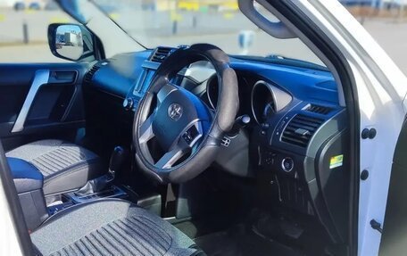 Toyota Land Cruiser Prado 150 рестайлинг 2, 2014 год, 3 300 000 рублей, 5 фотография