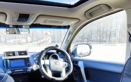 Toyota Land Cruiser Prado 150 рестайлинг 2, 2014 год, 3 300 000 рублей, 6 фотография