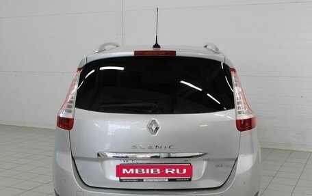 Renault Scenic III, 2014 год, 1 020 000 рублей, 7 фотография