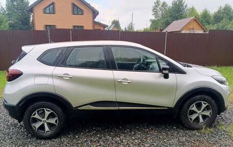 Renault Kaptur I рестайлинг, 2019 год, 1 600 000 рублей, 5 фотография