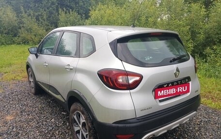 Renault Kaptur I рестайлинг, 2019 год, 1 600 000 рублей, 3 фотография