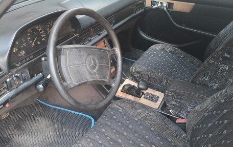 Mercedes-Benz S-Класс, 1984 год, 170 000 рублей, 6 фотография