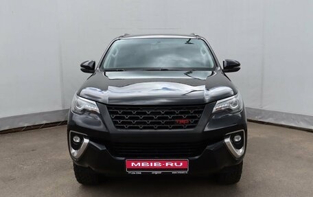 Toyota Fortuner II, 2018 год, 3 790 000 рублей, 2 фотография