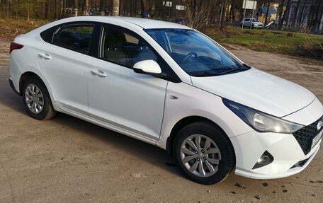 Hyundai Solaris II рестайлинг, 2020 год, 890 000 рублей, 4 фотография