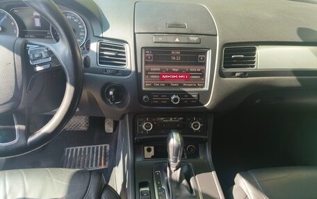 Volkswagen Touareg III, 2012 год, 1 630 000 рублей, 6 фотография