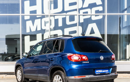 Volkswagen Tiguan I, 2010 год, 780 000 рублей, 2 фотография