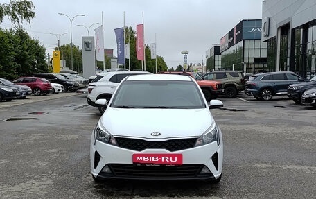 KIA Rio IV, 2021 год, 1 540 000 рублей, 2 фотография