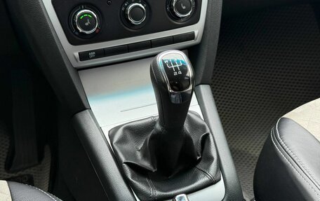 Skoda Octavia, 2011 год, 900 000 рублей, 17 фотография