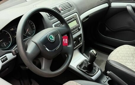 Skoda Octavia, 2011 год, 900 000 рублей, 14 фотография