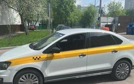 Volkswagen Polo VI (EU Market), 2019 год, 620 000 рублей, 2 фотография