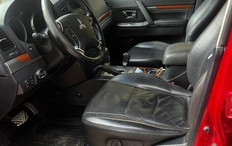 Mitsubishi Pajero IV, 2007 год, 1 270 000 рублей, 10 фотография