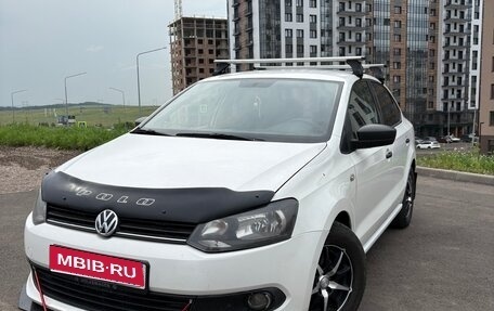Volkswagen Polo VI (EU Market), 2012 год, 700 000 рублей, 1 фотография