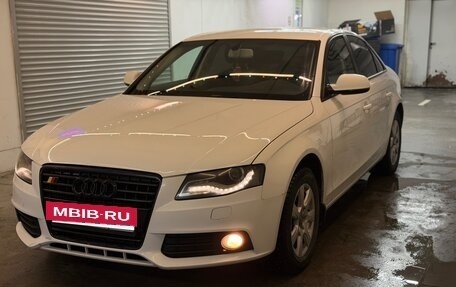Audi A4, 2010 год, 880 000 рублей, 4 фотография