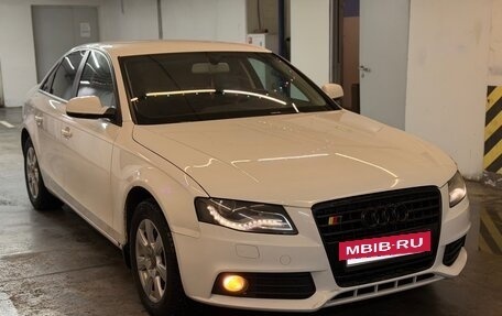 Audi A4, 2010 год, 880 000 рублей, 3 фотография