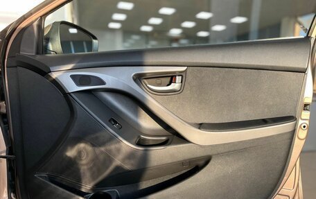 Hyundai Elantra V, 2015 год, 1 100 000 рублей, 21 фотография