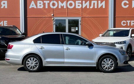 Volkswagen Jetta VI, 2012 год, 990 000 рублей, 4 фотография