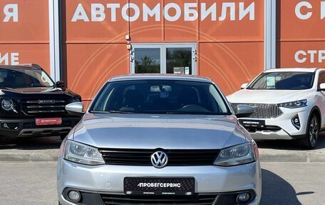 Volkswagen Jetta VI, 2012 год, 990 000 рублей, 2 фотография