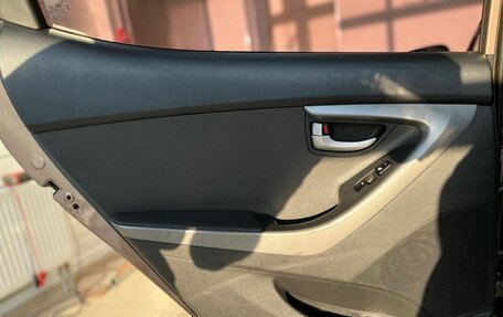 Hyundai Elantra V, 2015 год, 1 100 000 рублей, 24 фотография