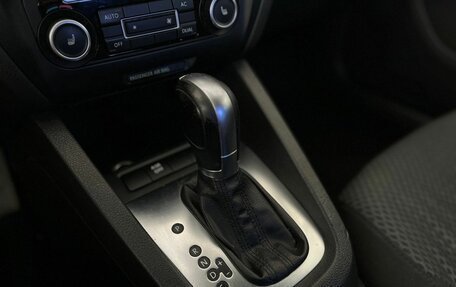 Volkswagen Jetta VI, 2012 год, 990 000 рублей, 15 фотография