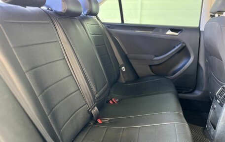 Volkswagen Jetta VI, 2012 год, 990 000 рублей, 24 фотография