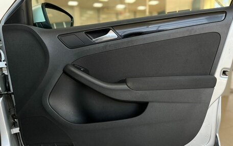 Volkswagen Jetta VI, 2012 год, 990 000 рублей, 22 фотография