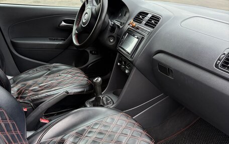 Volkswagen Polo VI (EU Market), 2012 год, 700 000 рублей, 14 фотография