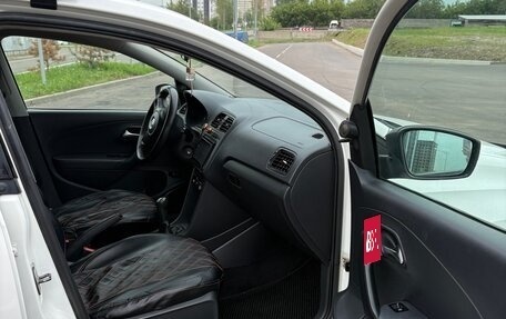 Volkswagen Polo VI (EU Market), 2012 год, 700 000 рублей, 13 фотография