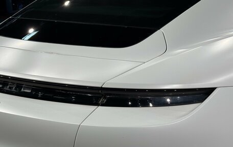 Porsche Taycan I, 2021 год, 12 990 000 рублей, 8 фотография