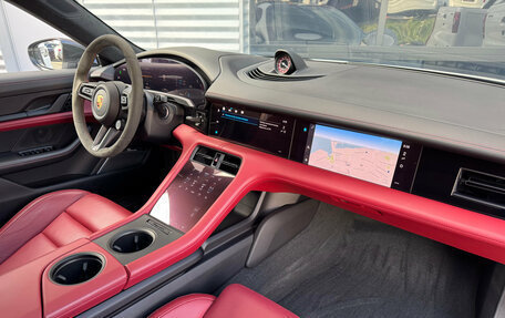 Porsche Taycan I, 2021 год, 12 990 000 рублей, 34 фотография