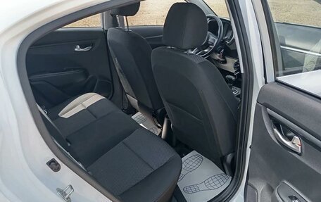 KIA Rio IV, 2021 год, 1 790 000 рублей, 10 фотография