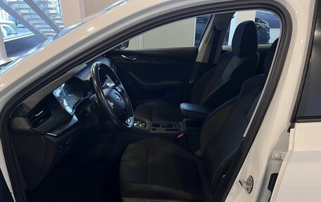 Skoda Octavia IV, 2021 год, 2 082 000 рублей, 16 фотография