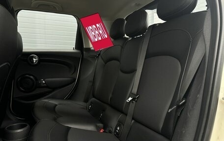 MINI Hatch, 2017 год, 1 349 000 рублей, 12 фотография