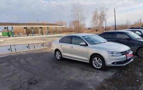 Volkswagen Jetta VI, 2014 год, 980 000 рублей, 1 фотография