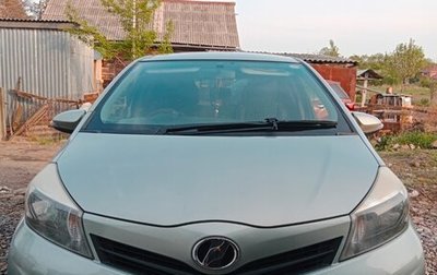 Toyota Vitz, 2012 год, 1 фотография