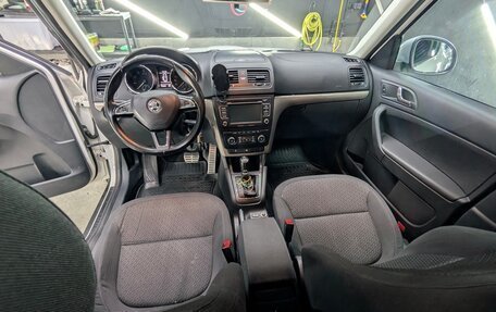 Skoda Yeti I рестайлинг, 2014 год, 1 240 000 рублей, 7 фотография