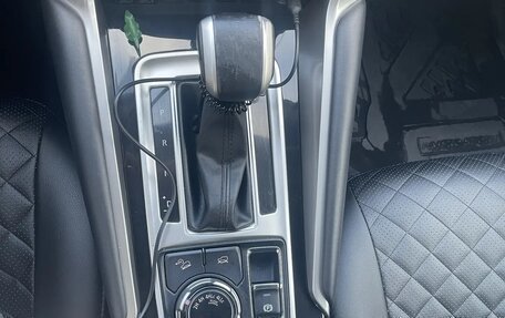 Mitsubishi Pajero Sport III рестайлинг, 2018 год, 2 700 000 рублей, 11 фотография