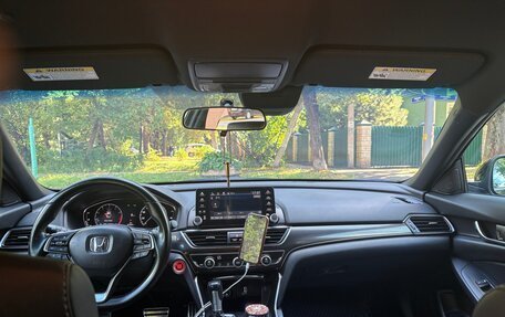 Honda Accord IX рестайлинг, 2020 год, 2 400 000 рублей, 12 фотография