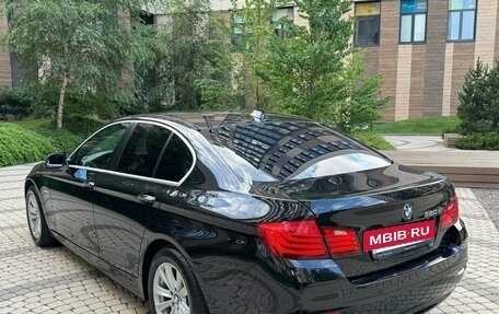BMW 5 серия, 2014 год, 1 850 000 рублей, 13 фотография
