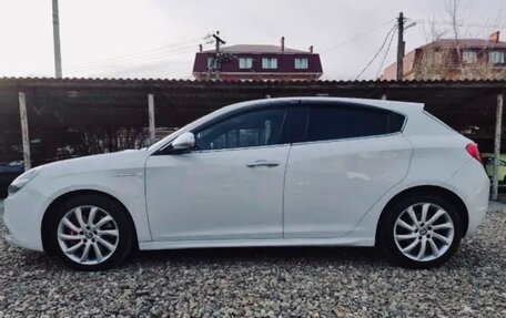Alfa Romeo Giulietta, 2012 год, 800 000 рублей, 4 фотография