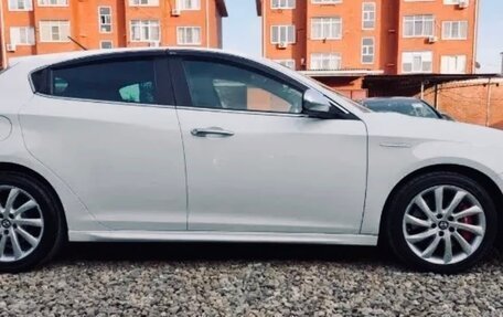 Alfa Romeo Giulietta, 2012 год, 800 000 рублей, 5 фотография