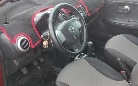 Nissan Note II рестайлинг, 2011 год, 750 000 рублей, 11 фотография