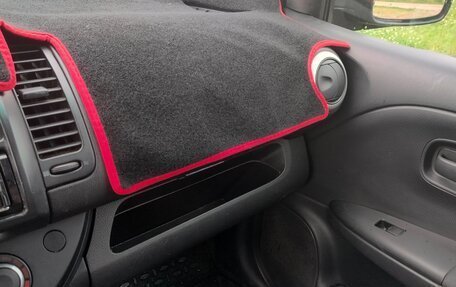 Nissan Note II рестайлинг, 2011 год, 750 000 рублей, 24 фотография