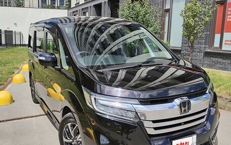 Honda Stepwgn IV, 2018 год, 2 230 000 рублей, 2 фотография